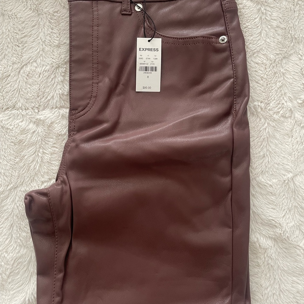 Maroon jeans 🔥